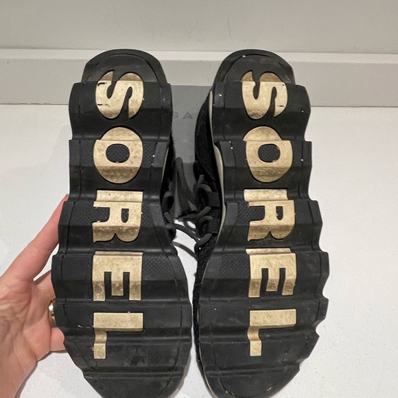 $120 Sorel kinetic tie black women’s comfort style sneakers tennis shoes size 10 - Picture 3 of 8